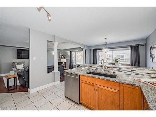 61 Marsh Crescent, Guelph, ON - Indoor Photo Showing Kitchen