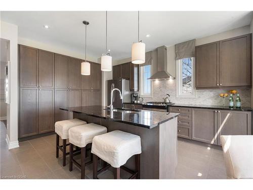 1 Sunset Way, Thorold, ON - Indoor Photo Showing Kitchen With Upgraded Kitchen