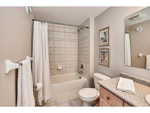 93 Mussen Street, Guelph, ON - Indoor Photo Showing Bathroom