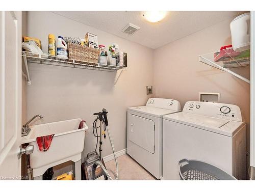93 Mussen Street, Guelph, ON - Indoor Photo Showing Laundry Room