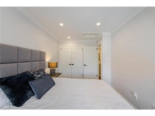 404 Zuest Crescent, Milton, ON - Indoor Photo Showing Bedroom
