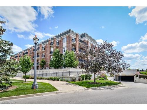 407-65 Bayberry Drive, Guelph, ON - Outdoor With Facade