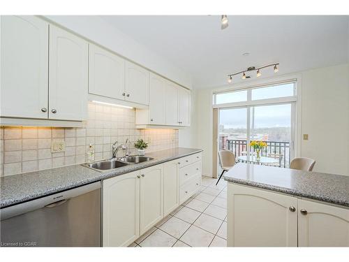 407-65 Bayberry Drive, Guelph, ON - Indoor Photo Showing Kitchen With Double Sink