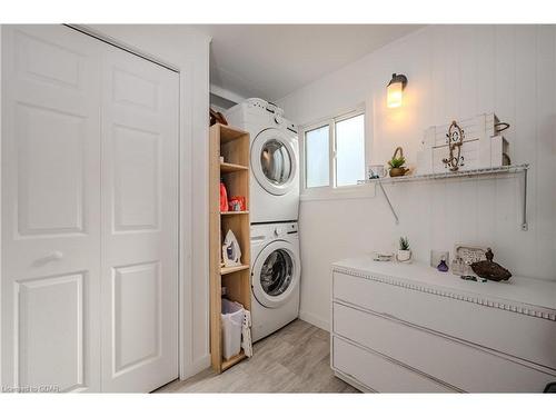 835 Eighth Street, Belwood, ON - Indoor Photo Showing Laundry Room