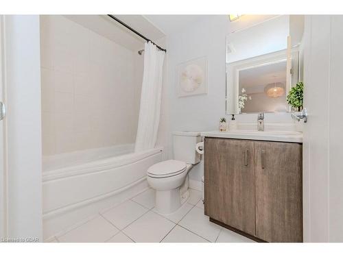610-53 Arthur Street, Guelph, ON - Indoor Photo Showing Bathroom