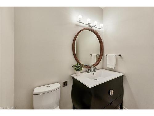 7-25 Manor Park Crescent, Guelph, ON - Indoor Photo Showing Bathroom