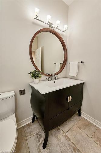 7-25 Manor Park Crescent, Guelph, ON - Indoor Photo Showing Bathroom