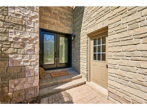 7-25 Manor Park Crescent, Guelph, ON - Outdoor With Exterior