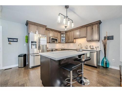 26 Juniper Street, Guelph/Eramosa, ON - Indoor Photo Showing Kitchen With Upgraded Kitchen