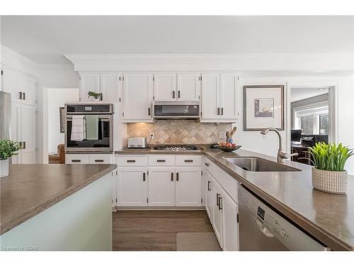 40 Forster Drive, Guelph, ON - Indoor Photo Showing Kitchen
