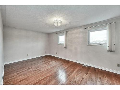 4 Bushmills Crescent, Guelph, ON - Indoor Photo Showing Other Room