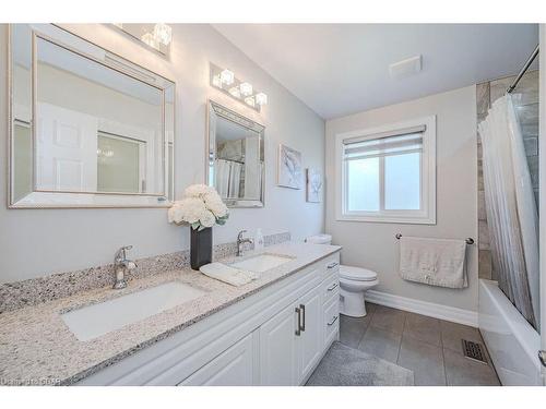 4 Hamilton Drive, Guelph/Eramosa, ON - Indoor Photo Showing Bathroom