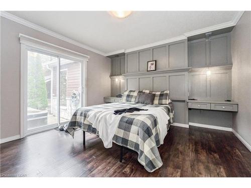 324 Highland Road, Fergus, ON - Indoor Photo Showing Bedroom