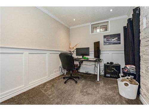 324 Highland Road, Fergus, ON - Indoor Photo Showing Other Room
