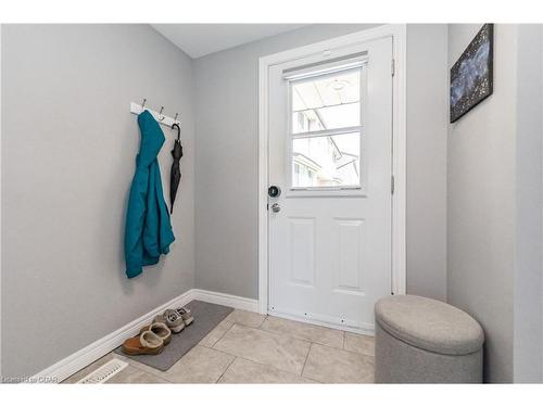11-40 Silvercreek Parkway N, Guelph, ON - Indoor Photo Showing Other Room