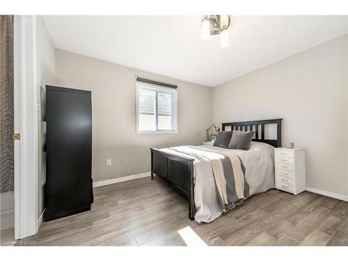 173 Clair Road W, Guelph, ON - Indoor Photo Showing Bedroom