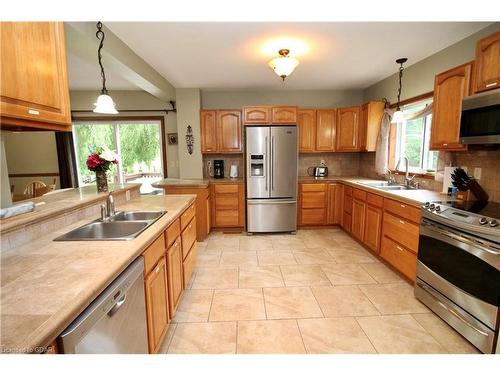 7011 6 Highway, Tobermory, ON - Indoor Photo Showing Kitchen With Double Sink