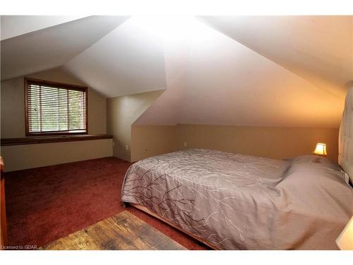 7011 6 Highway, Tobermory, ON - Indoor Photo Showing Bedroom