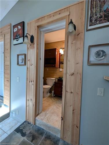 7011 6 Highway, Tobermory, ON - Indoor Photo Showing Other Room