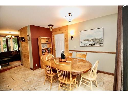 7011 6 Highway, Tobermory, ON - Indoor Photo Showing Dining Room