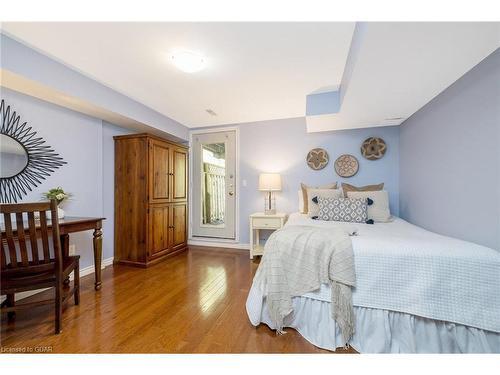 141 Riverwalk Place, Rockwood, ON - Indoor Photo Showing Bedroom