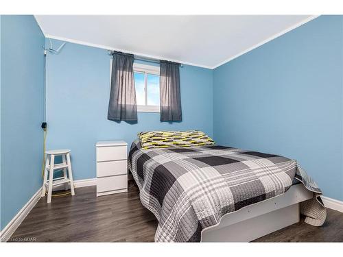 332 Imperial Road S, Guelph, ON - Indoor Photo Showing Bedroom