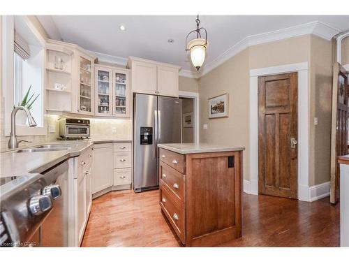 115 Garafraxa Street W, Fergus, ON - Indoor Photo Showing Kitchen With Double Sink