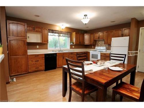 12 Nicholas Street, Tobermory, ON - Indoor Photo Showing Kitchen With Double Sink