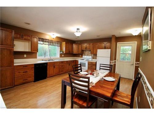 12 Nicholas Street, Tobermory, ON - Indoor Photo Showing Kitchen With Double Sink