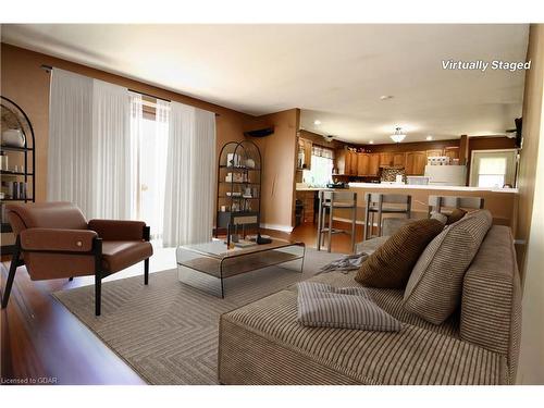 12 Nicholas Street, Tobermory, ON - Indoor Photo Showing Living Room