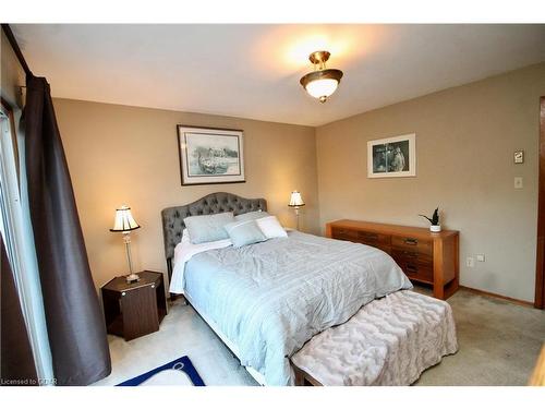 12 Nicholas Street, Tobermory, ON - Indoor Photo Showing Bedroom