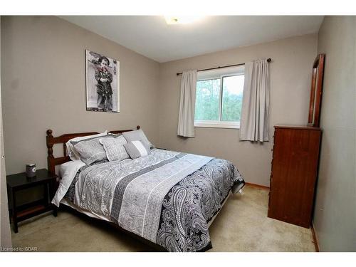 12 Nicholas Street, Tobermory, ON - Indoor Photo Showing Bedroom