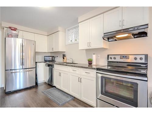 207 Couling Crescent, Guelph, ON - Indoor Photo Showing Kitchen With Stainless Steel Kitchen