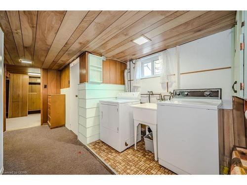 58 Harris Street, Guelph, ON - Indoor Photo Showing Laundry Room