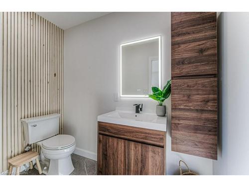 16A-1085 Queens Boulevard, Kitchener, ON - Indoor Photo Showing Bathroom