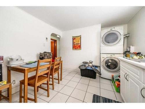 80 York Road, Guelph, ON - Indoor Photo Showing Laundry Room