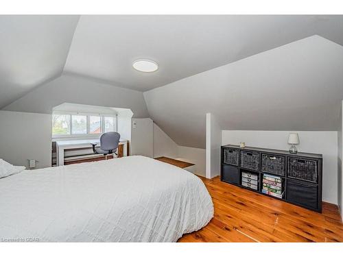 569 Woolwich Street, Guelph, ON - Indoor Photo Showing Bedroom
