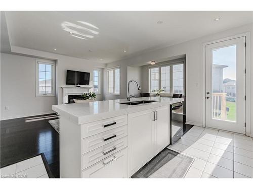 139 Farley Road, Fergus, ON - Indoor Photo Showing Kitchen With Double Sink