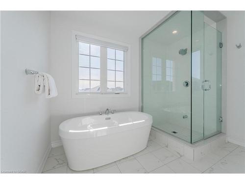 139 Farley Road, Fergus, ON - Indoor Photo Showing Bathroom