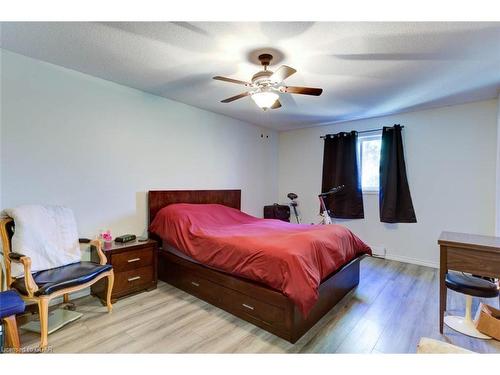 203-497 Birmingham Street W, Mount Forest, ON - Indoor Photo Showing Bedroom