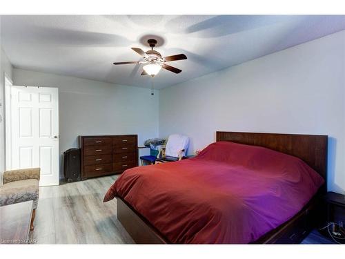 203-497 Birmingham Street W, Mount Forest, ON - Indoor Photo Showing Bedroom