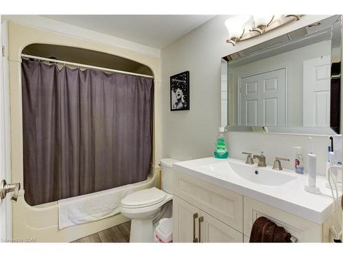 203-497 Birmingham Street W, Mount Forest, ON - Indoor Photo Showing Bathroom