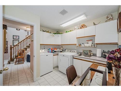 187 Municipal Street, Guelph, ON - Indoor Photo Showing Laundry Room