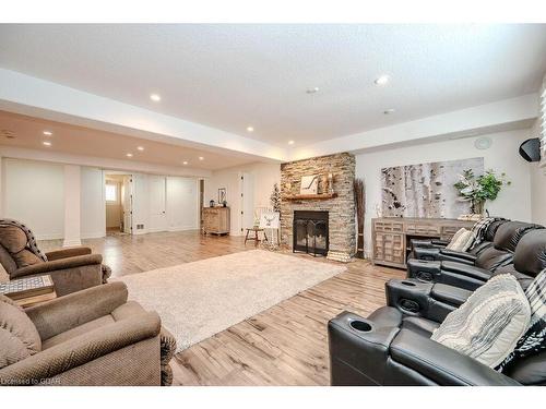 115 Dirksen Court, Kitchener, ON - Indoor Photo Showing Living Room With Fireplace