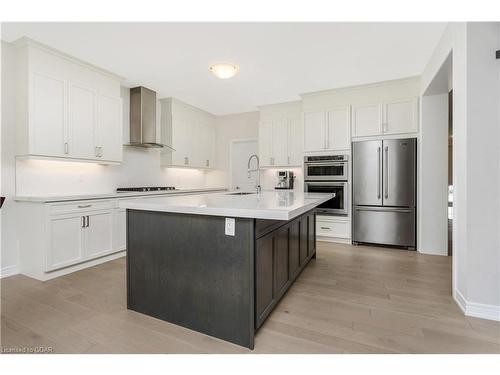 132 Drexler Avenue, Rockwood, ON - Indoor Photo Showing Kitchen With Upgraded Kitchen