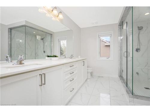 132 Drexler Avenue, Rockwood, ON - Indoor Photo Showing Bathroom