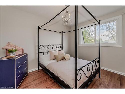 412 Woodlawn Road E, Guelph, ON - Indoor Photo Showing Bedroom