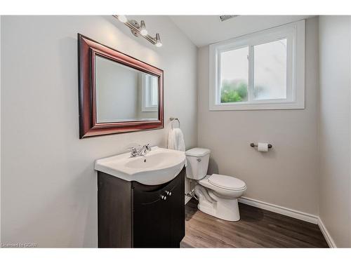 412 Woodlawn Road E, Guelph, ON - Indoor Photo Showing Bathroom