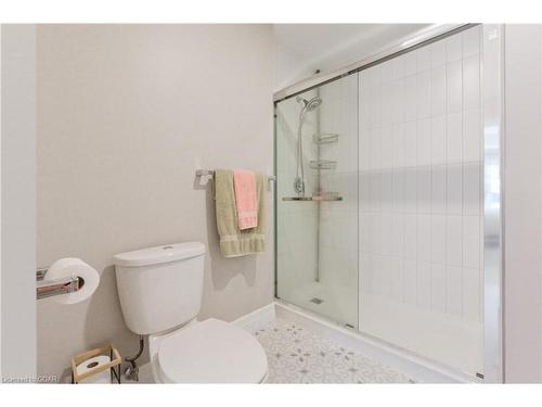 4-19 Stumpf Street, Elora, ON - Indoor Photo Showing Bathroom