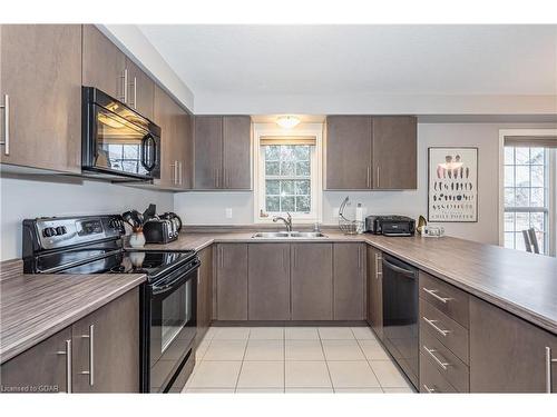 15-101 Frederick Drive, Guelph, ON - Indoor Photo Showing Kitchen With Double Sink